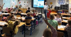 Gastlessen over het Sprang-Capels dialect op de Koningsschool